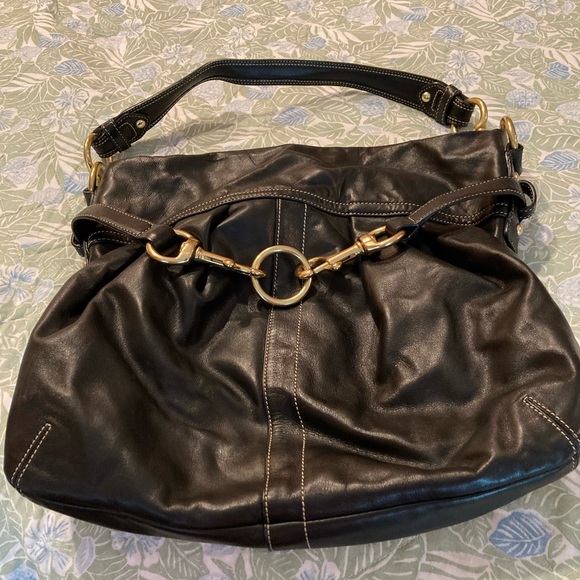 Elegant Coach Black Leather Bag - Picture 2 of 9